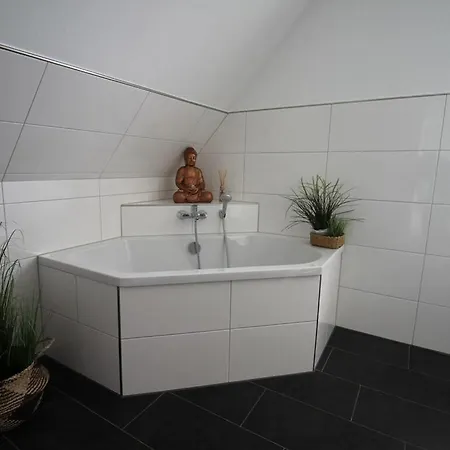 Haus Seeblick Modern Retreat Holiday home Goehren-Lebbin