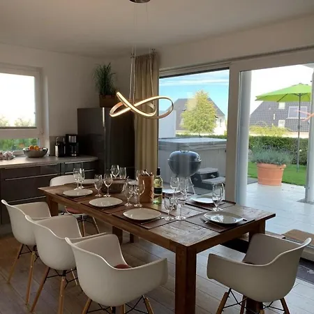 Haus Seeblick Modern Retreat