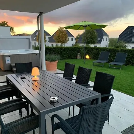 Prázdninový dům Haus Seeblick Modern Retreat *