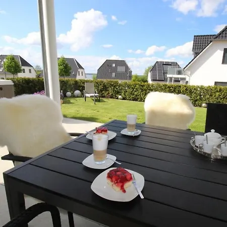 Prázdninový dům Haus Seeblick Modern Retreat