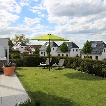 Haus Seeblick Modern Retreat *