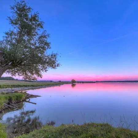 Prázdninový dům Haus Seeblick Modern Retreat *